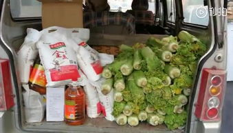 圣誕溫情 蓮宗寺僧眾慰問教堂修女傳遞和諧暖意