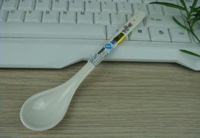 密胺工廠批發 五和906兒童小湯勺，KT叮當與米奇喂食勺，滿足寶寶日常喂食需求